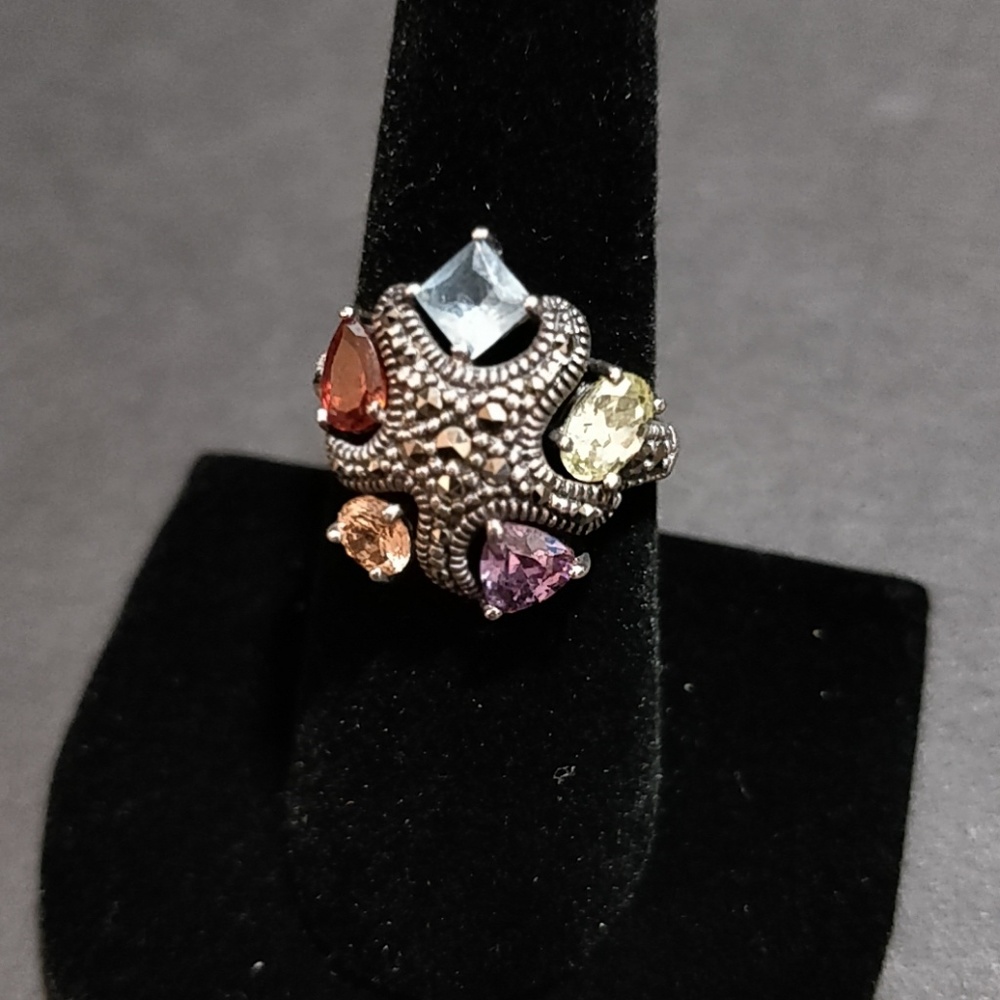 * Silver Gemstone & Marcasite Starfish Ring .925